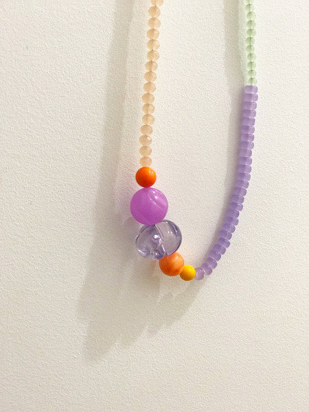 Sautoir perles multicolores, Mauves et Orangées